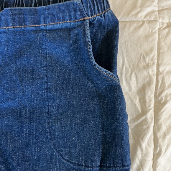 Croft & Barrow pull on jeans. Women’s 14P REGULAR. Front pockets only. - Picture 4 of 14